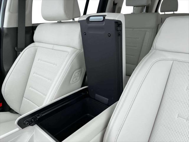 new 2025 Hyundai SANTA FE HEV car, priced at $47,741