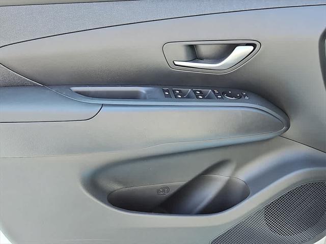 new 2025 Hyundai TUCSON Hybrid car, priced at $37,165