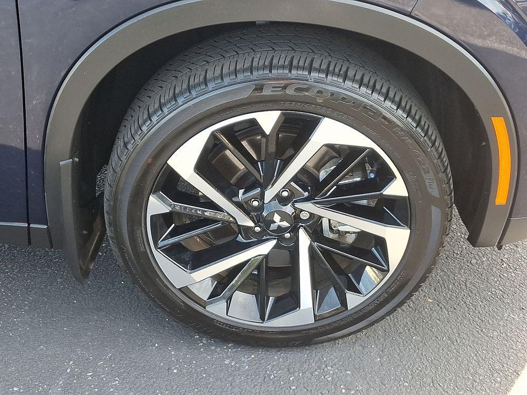 used 2023 Mitsubishi Outlander car, priced at $26,207
