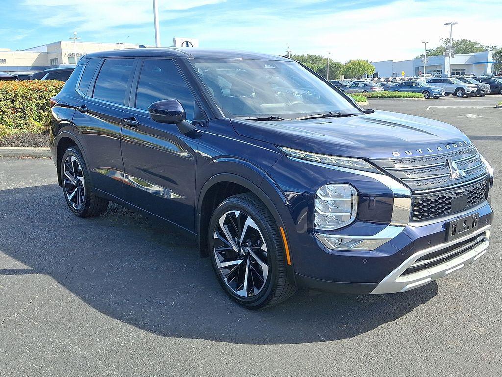 used 2023 Mitsubishi Outlander car, priced at $26,207