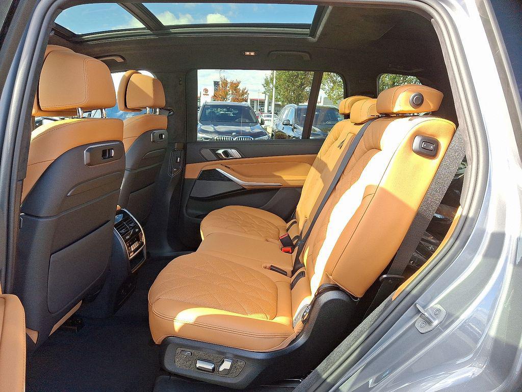 new 2026 BMW X7 car, priced at $95,715