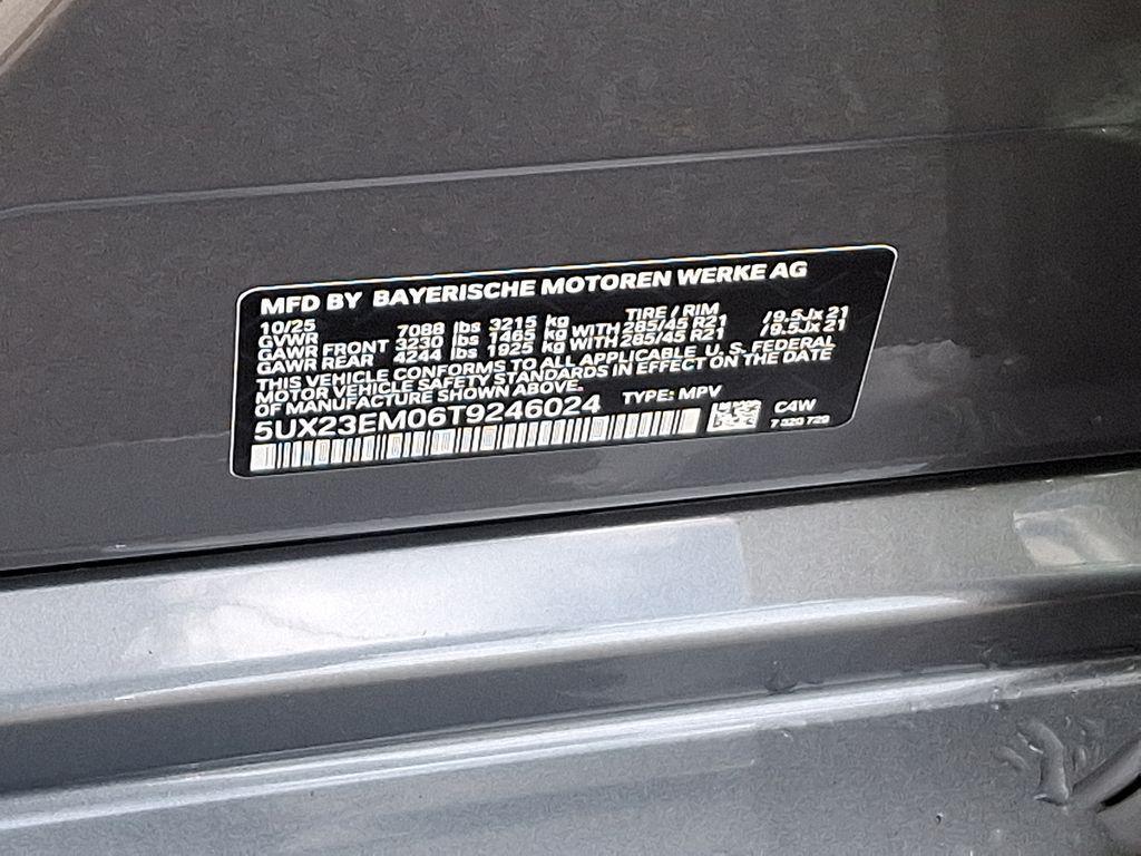 new 2026 BMW X7 car, priced at $95,715