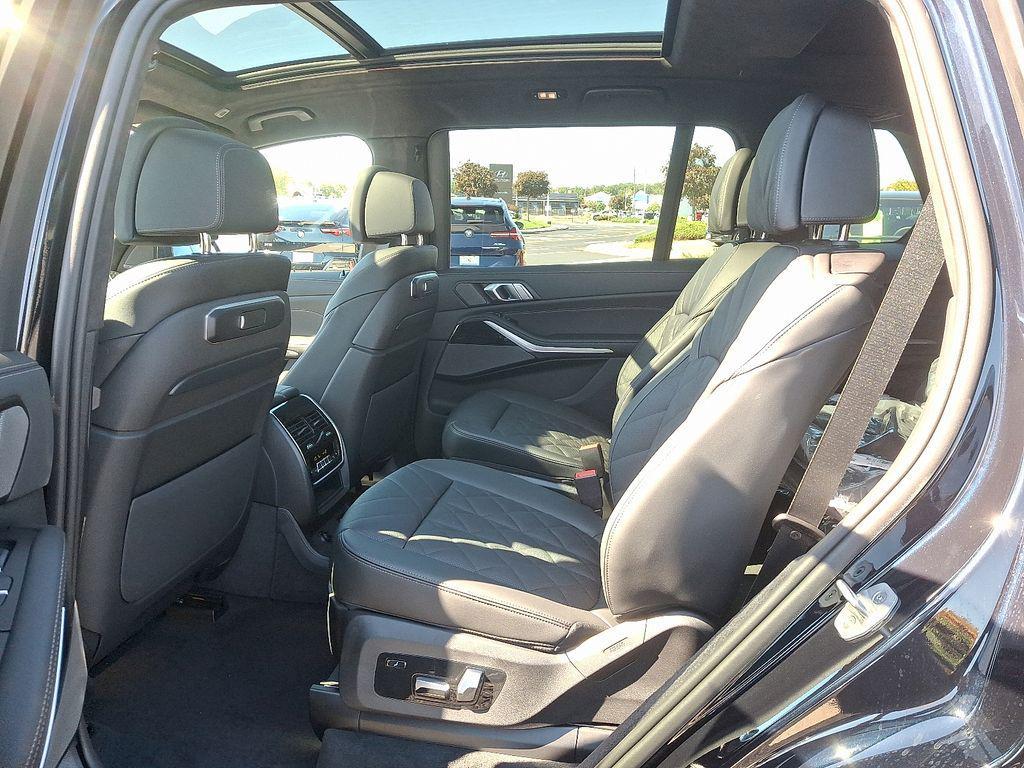 new 2026 BMW X7 car, priced at $99,790