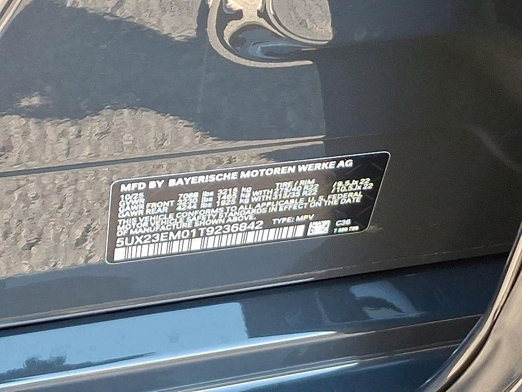 new 2026 BMW X7 car, priced at $101,465