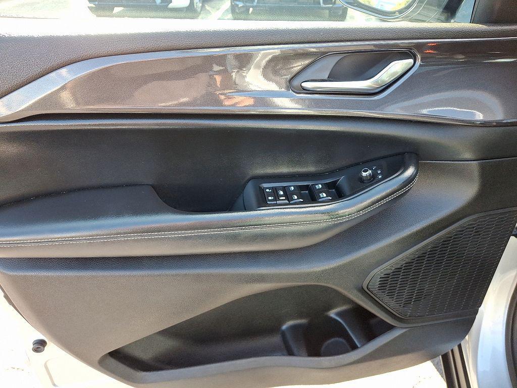 used 2023 Jeep Grand Cherokee L car, priced at $31,394