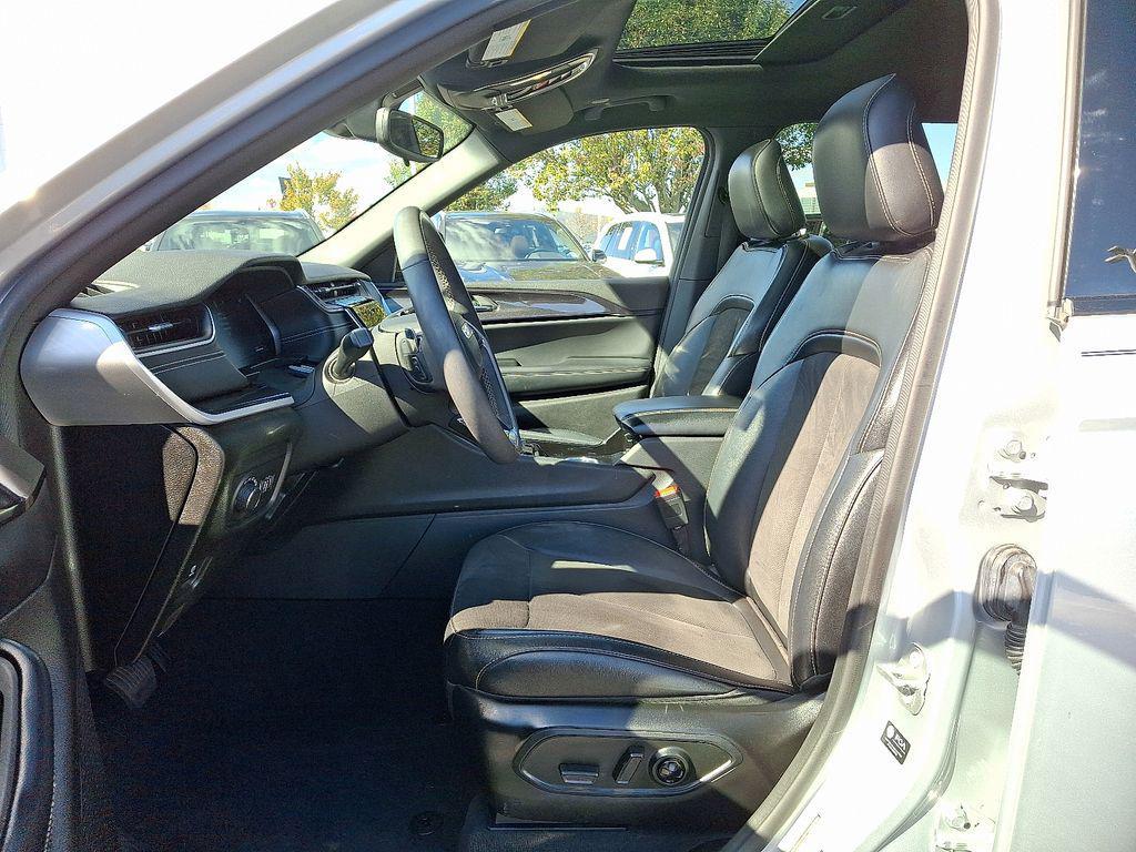 used 2023 Jeep Grand Cherokee L car, priced at $31,394