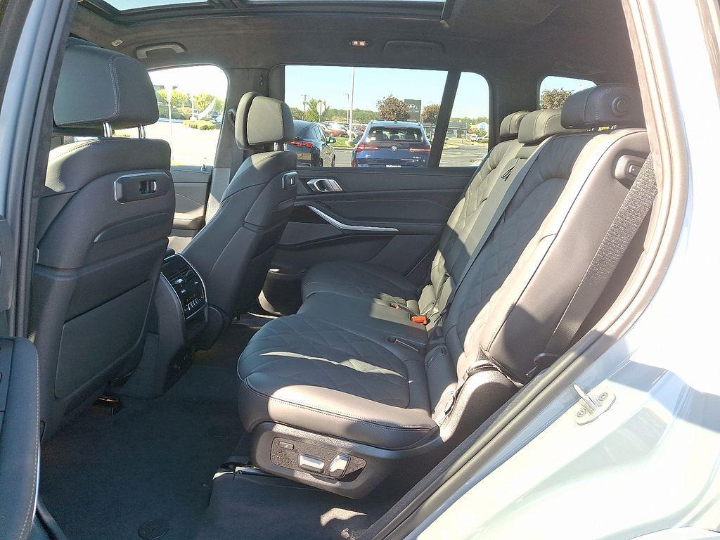 new 2026 BMW X7 car, priced at $99,575