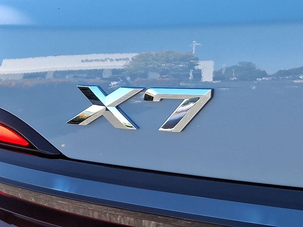 new 2026 BMW X7 car, priced at $99,575