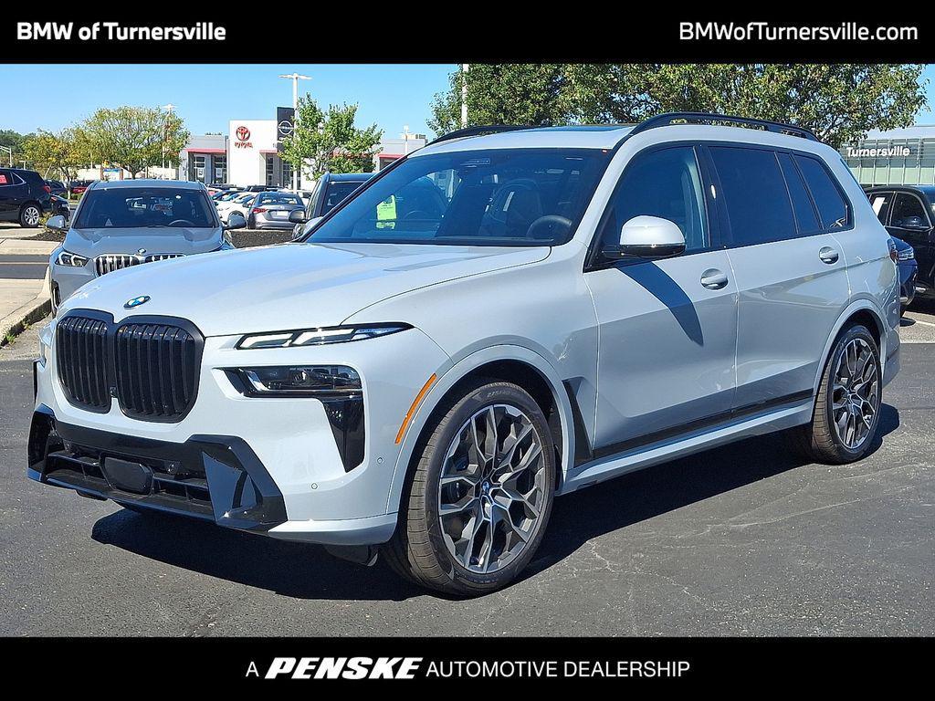 new 2026 BMW X7 car, priced at $99,575