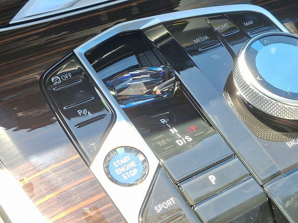 new 2026 BMW X7 car, priced at $99,575