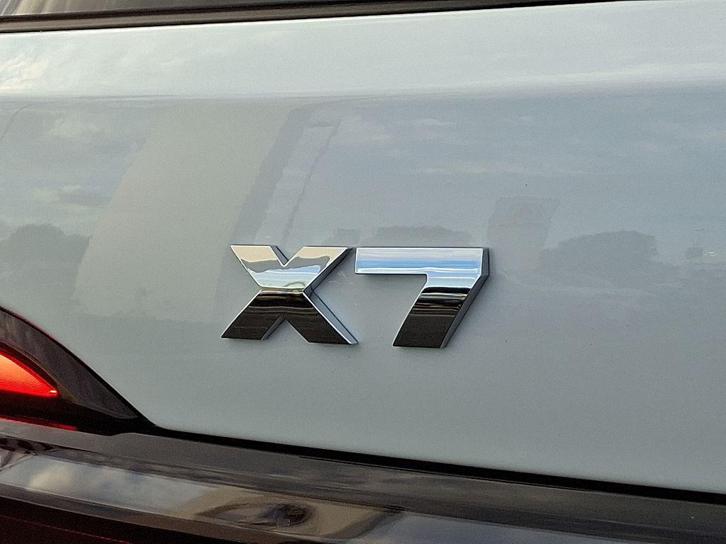 new 2026 BMW X7 car, priced at $124,825