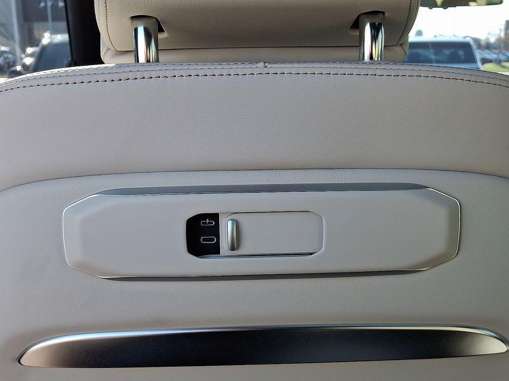 used 2023 BMW X7 car, priced at $67,995