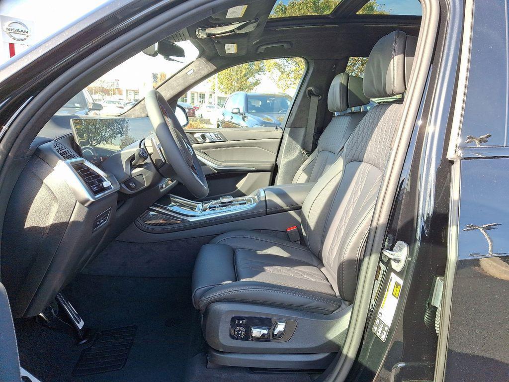 new 2026 BMW X7 car, priced at $123,665