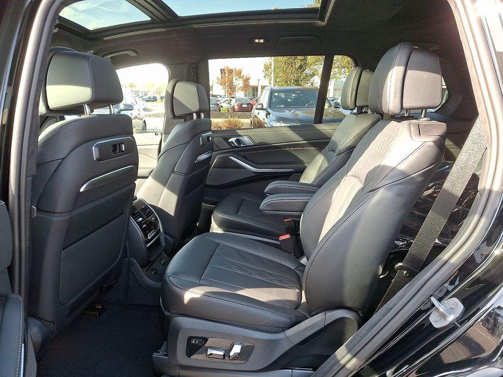 new 2026 BMW X7 car, priced at $123,665