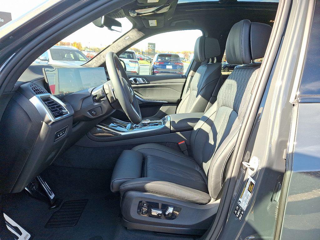 new 2026 BMW X7 car, priced at $125,615