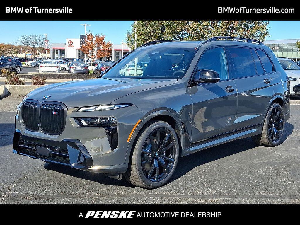 new 2026 BMW X7 car, priced at $125,615
