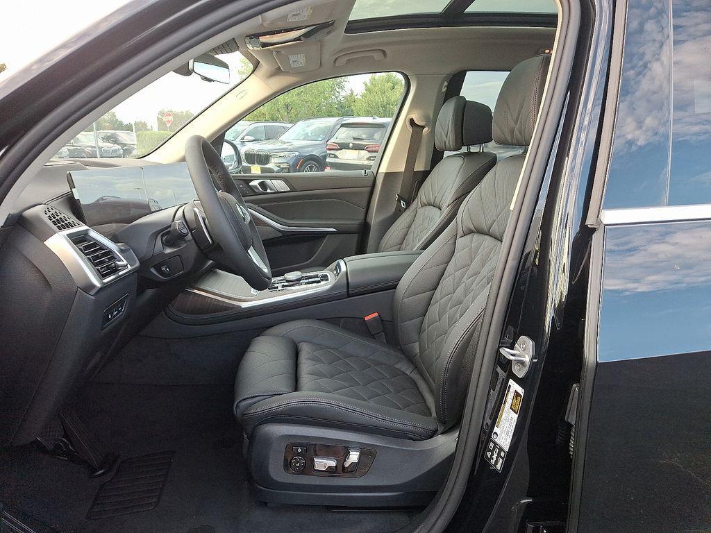 new 2026 BMW X7 car, priced at $94,330