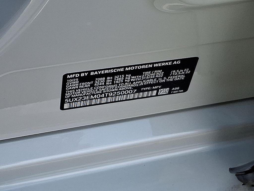 new 2026 BMW X7 car, priced at $95,925