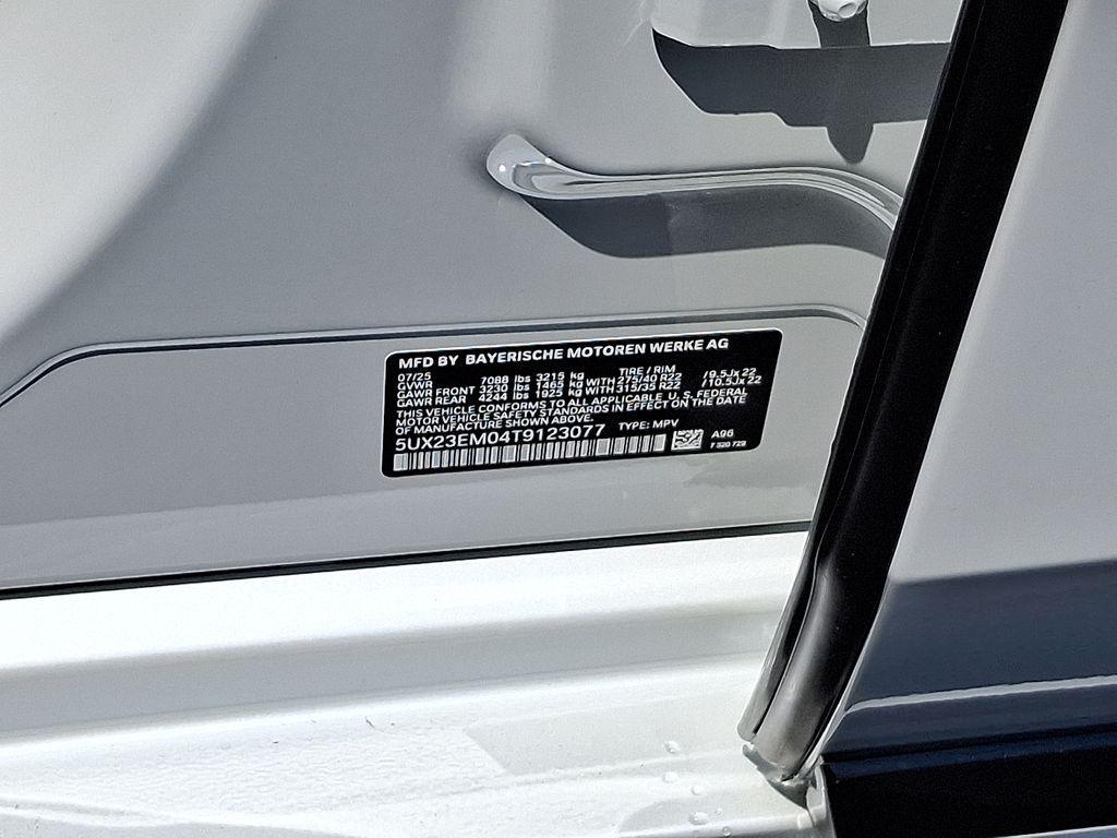 new 2026 BMW X7 car, priced at $97,615