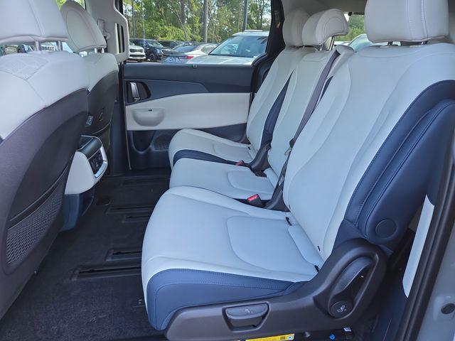 new 2026 Kia Carnival Hybrid car, priced at $48,422
