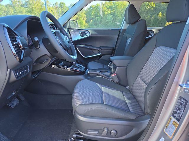 new 2025 Kia Soul car, priced at $23,198