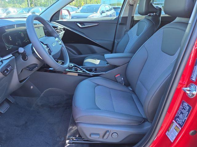 new 2025 Kia Niro Plug-In Hybrid car, priced at $33,053