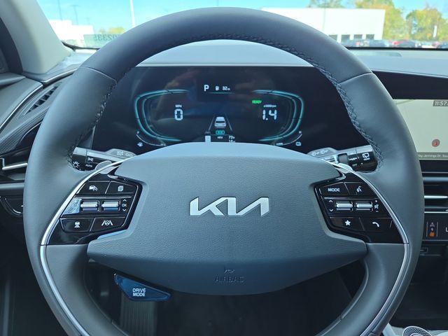 new 2025 Kia Niro Plug-In Hybrid car, priced at $33,053
