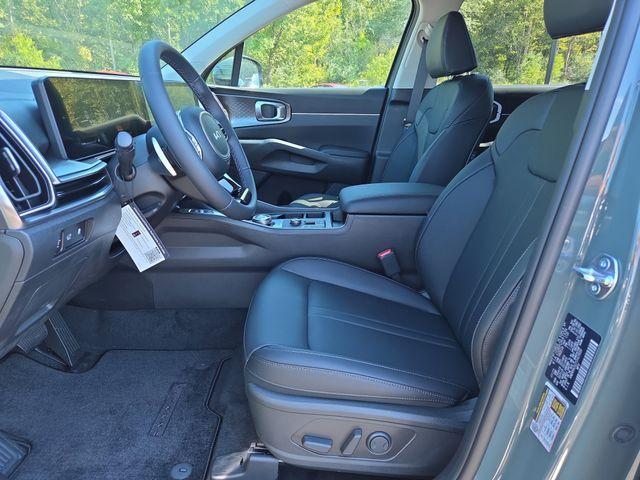 new 2025 Kia Sorento Hybrid car, priced at $36,302