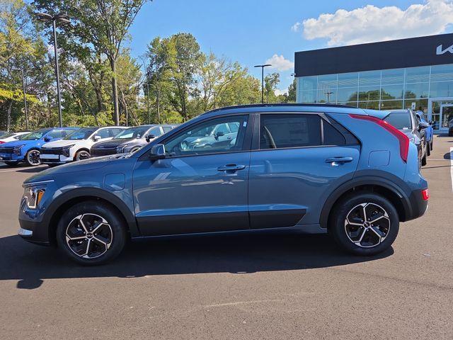 new 2025 Kia Niro Plug-In Hybrid car, priced at $32,674