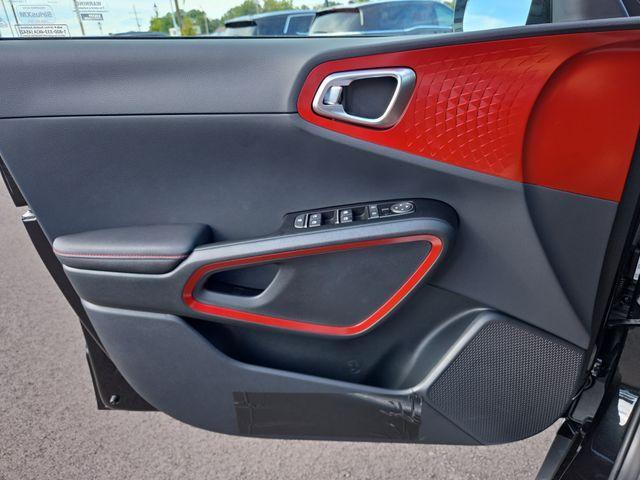 new 2025 Kia Soul car, priced at $24,585