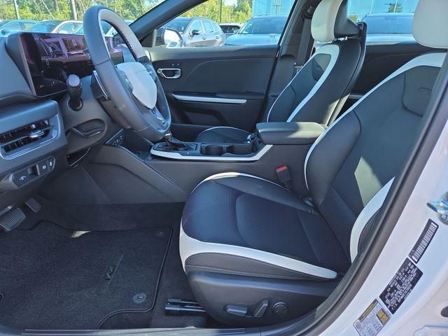 new 2025 Kia K4 car, priced at $27,056