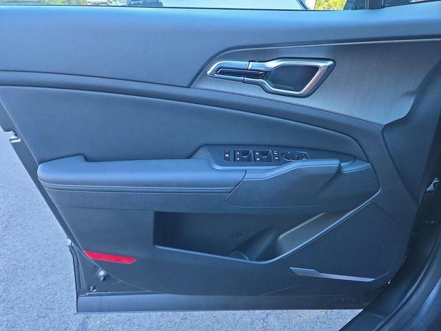 new 2026 Kia Sportage Hybrid car, priced at $36,514