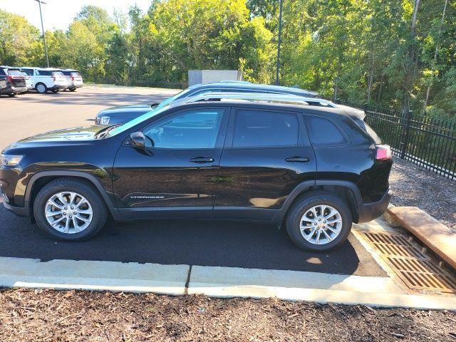 used 2020 Jeep Cherokee car, priced at $13,997