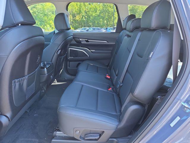 new 2025 Kia Telluride car, priced at $36,575