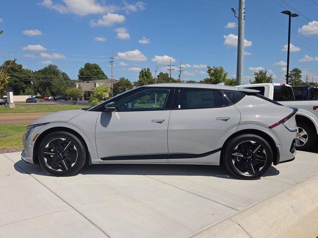 new 2025 Kia EV6 car, priced at $45,058