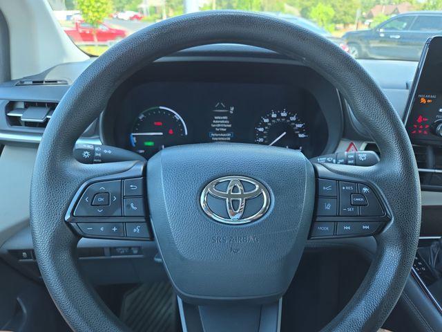 used 2022 Toyota Sienna car, priced at $31,997