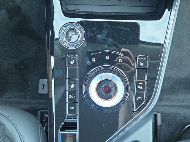 new 2025 Kia Niro Plug-In Hybrid car, priced at $33,053