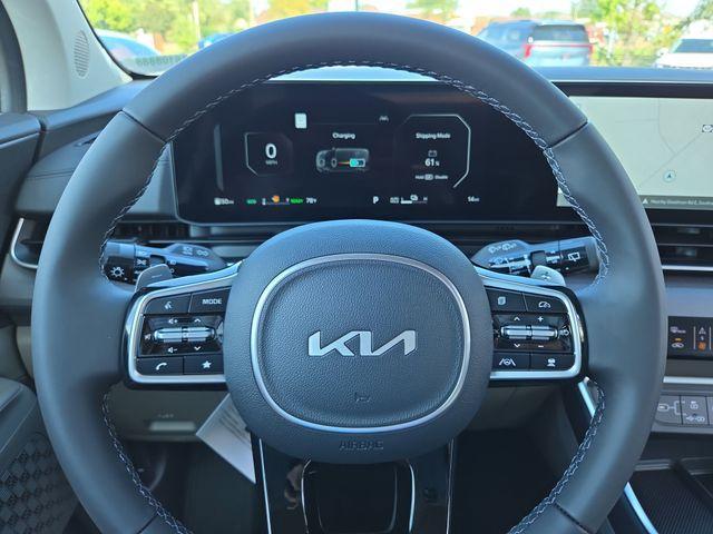 new 2026 Kia Carnival Hybrid car, priced at $48,422