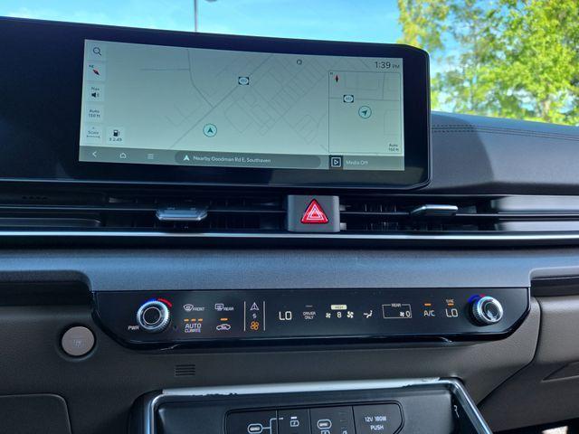 new 2026 Kia Carnival Hybrid car, priced at $48,422