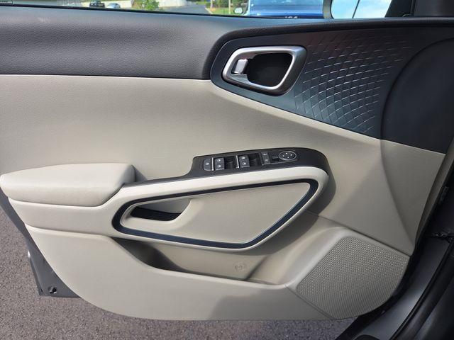 new 2025 Kia Soul car, priced at $24,926