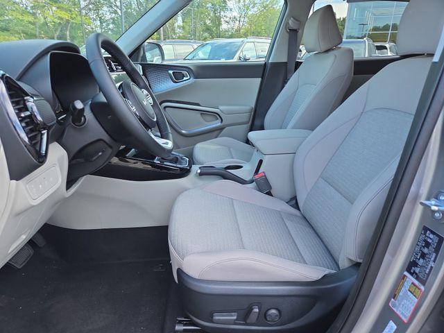 new 2025 Kia Soul car, priced at $24,926