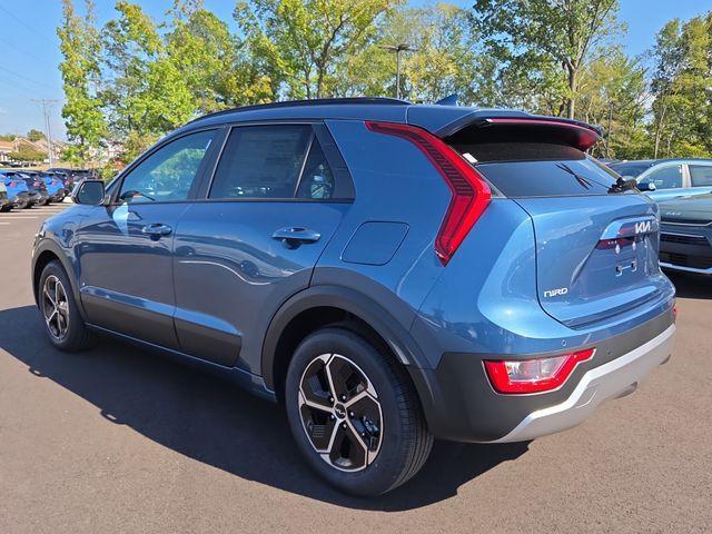new 2025 Kia Niro Plug-In Hybrid car, priced at $32,674