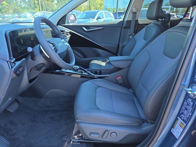 new 2025 Kia Niro Plug-In Hybrid car, priced at $32,674