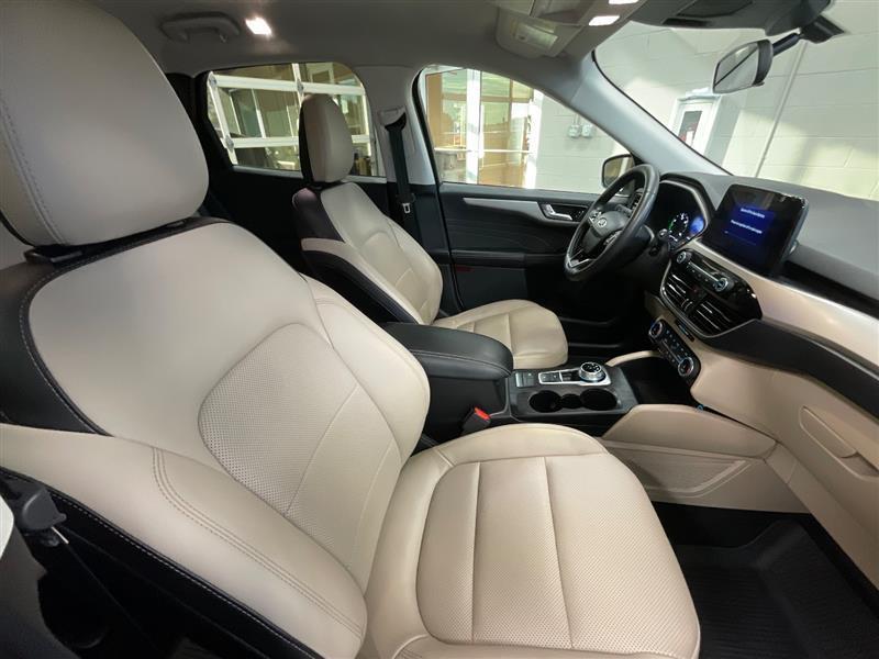 used 2022 Ford Escape car, priced at $15,995