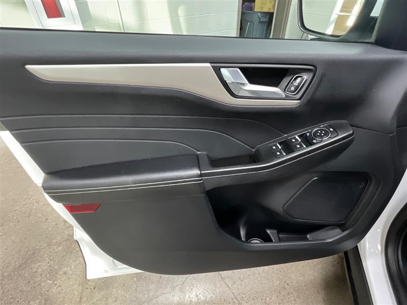 used 2022 Ford Escape car, priced at $15,995