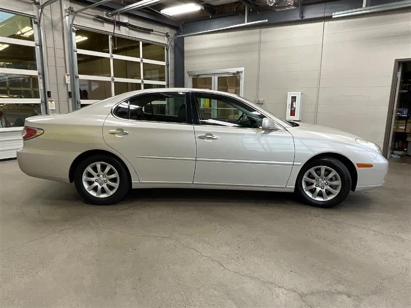 used 2002 Lexus ES 300 car, priced at $5,850