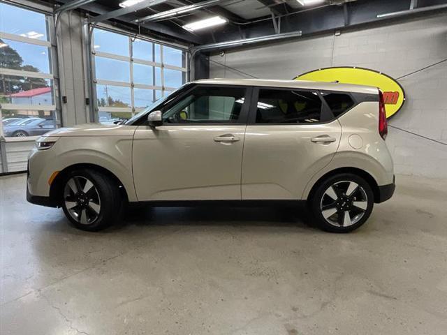 used 2020 Kia Soul car, priced at $15,995
