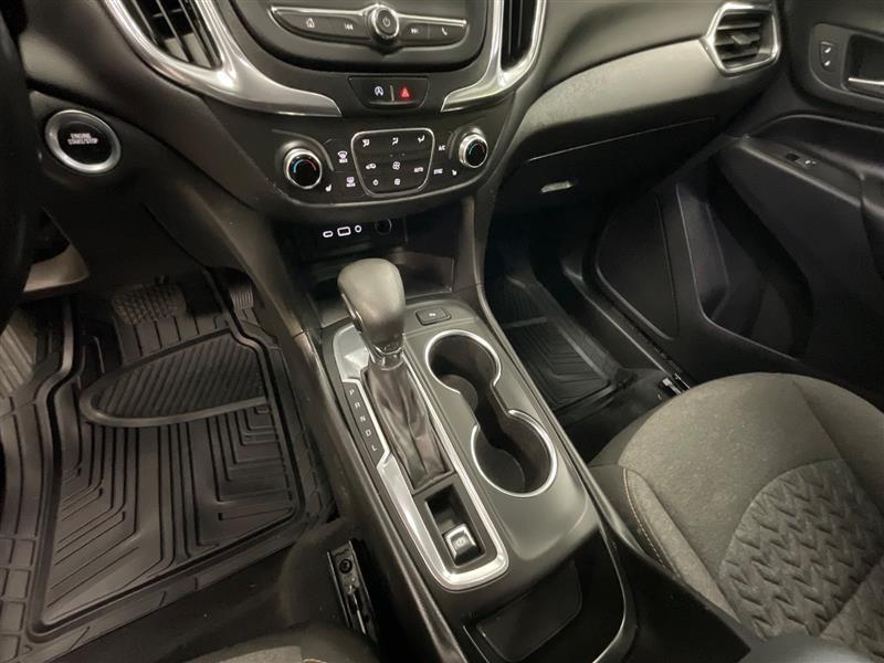 used 2022 Chevrolet Equinox car, priced at $10,850
