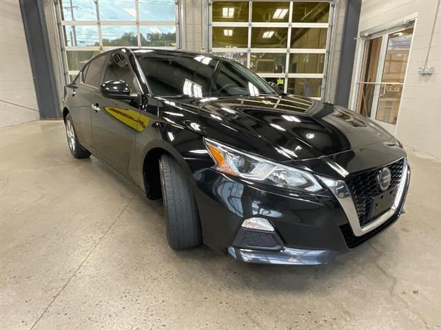 used 2021 Nissan Altima car, priced at $15,500