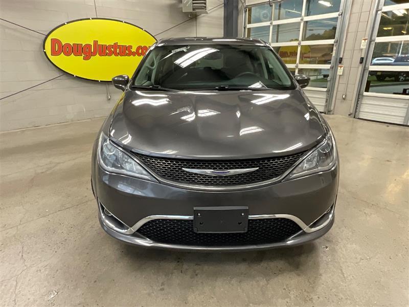used 2020 Chrysler Pacifica car, priced at $16,995